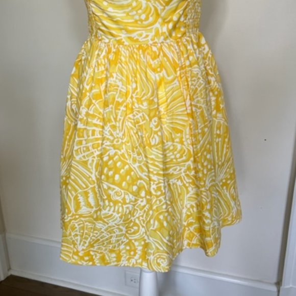 Lilly Pulitzer size 2 Christine dress yellow and white pockets - Picture 2 of 5